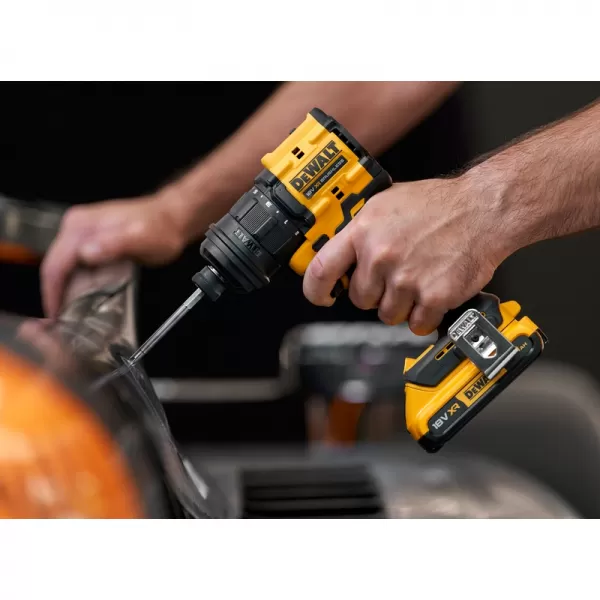 Aku bezuhlíková vícehlavá vrtačka 18V 2x2,0 Ah DeWALT DCD803D2T