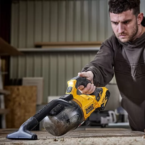 Aku ruční vysavač 18V bez aku DeWALT DCV501LN