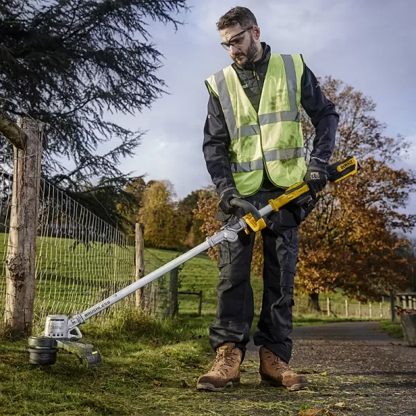 Aku strunová sekačka 18V 1x5,0Ah DeWALT DCMST561P1