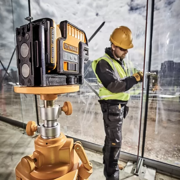 Křížový laser s olovnicí 1x2,0Ah 10,8V DeWALT DCE0822D1R