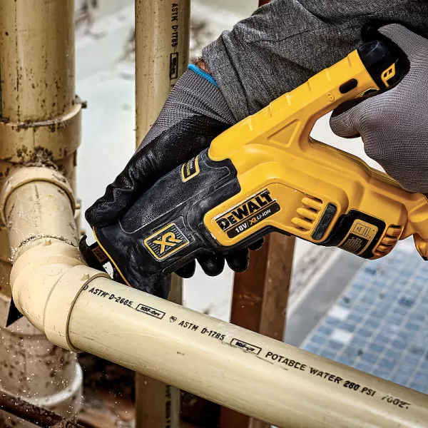 Aku mečová pila 18V 2x5,0Ah DeWALT DCS367P2