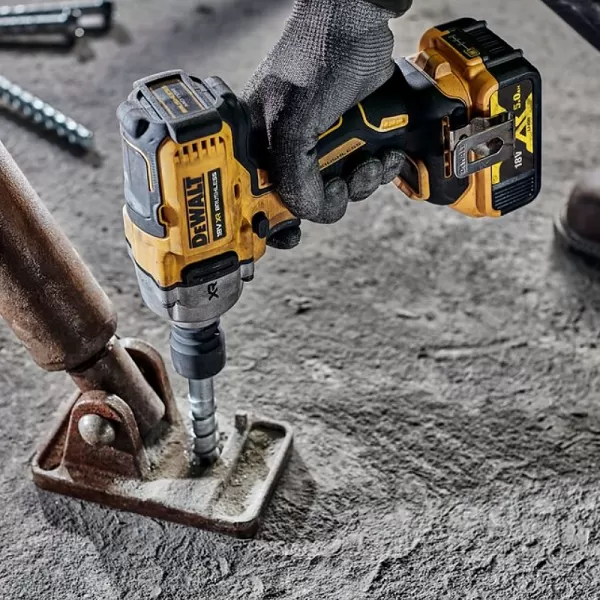 Aku rázový utahovák 18V 2x5,0Ah DeWALT DCF892P2T