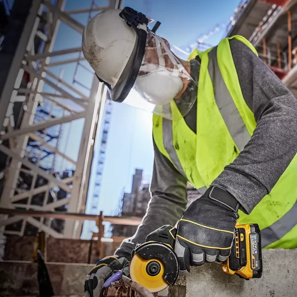 Aku univerzální řezačka 18V 2x1,7Ah DeWALT POWERSTACK DCS438E2T