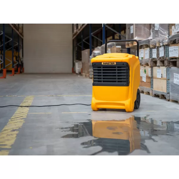 Profesionální odvlhčovač vzduchu Master DHP 65