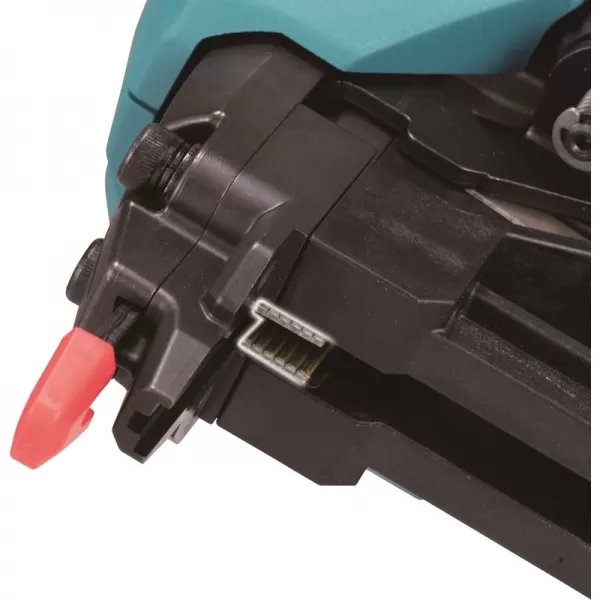 Aku sponkovačka Li-ion LXT 18V bez aku Makita DST630Z