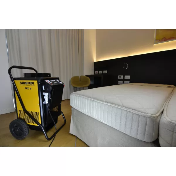 Elektrické topidlo k hubení škůdců Master EKO-9