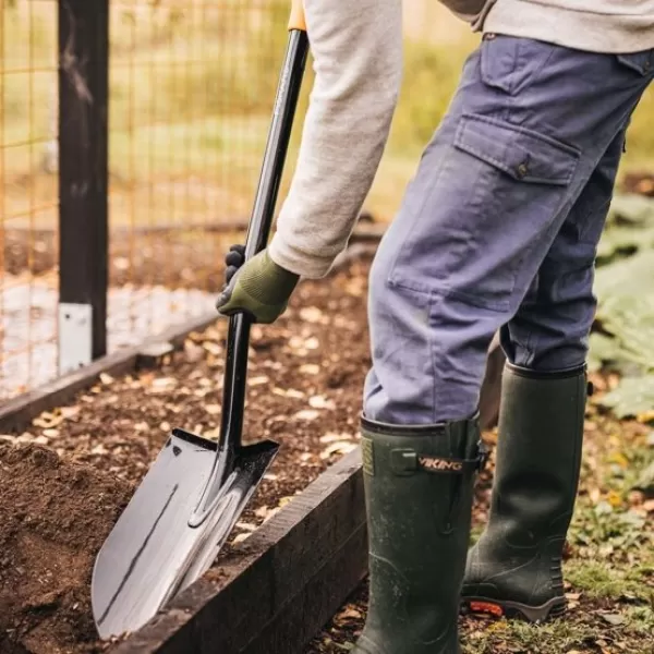 Rýč Solid špičatý XL čepel Fiskars 1067516