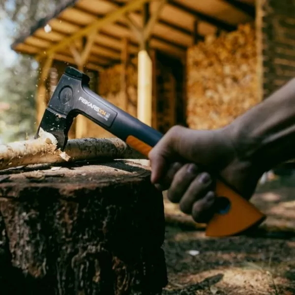 Set sekera X14 + ostřič Xsharp Fiskars 1075432