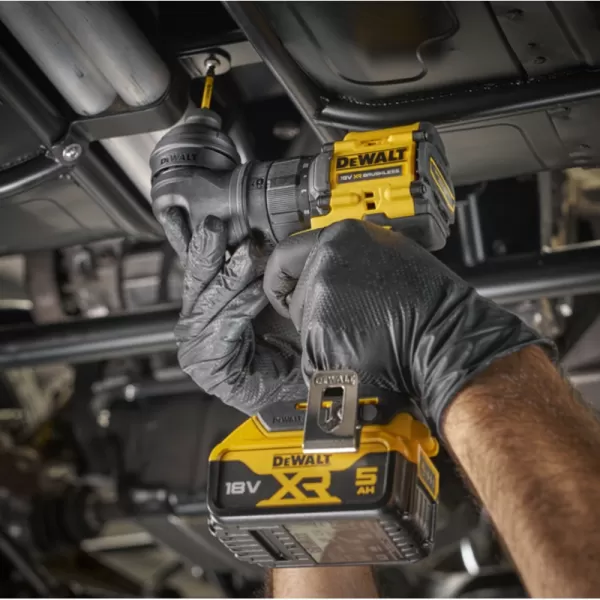 Aku bezuhlíková vícehlavá vrtačka 18V 2x2,0 Ah DeWALT DCD803D2T