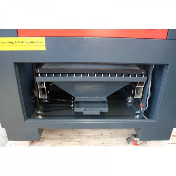 Gravírovací a řezací CO2 laser Numco C 1610 LA100008