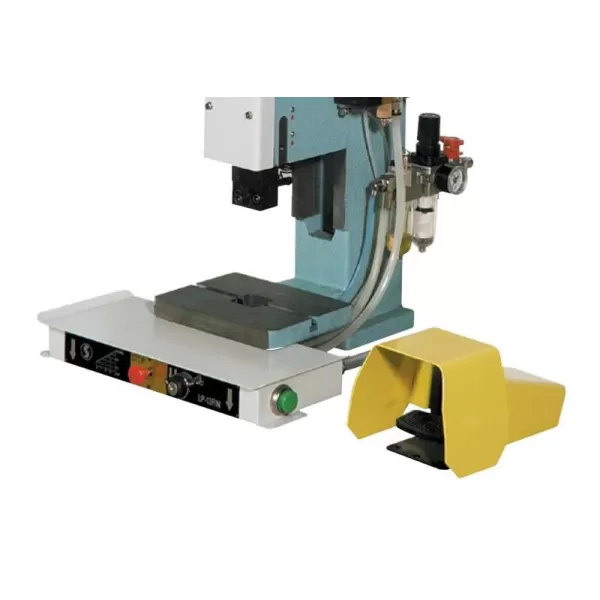 Pneumatická děrovačka SEMET LP 17E