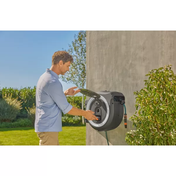 Aku nástěnný box na hadici PowerRoll XXL - 18V 1x2,5Ah, 40 m, bílý Gardena 18647-20