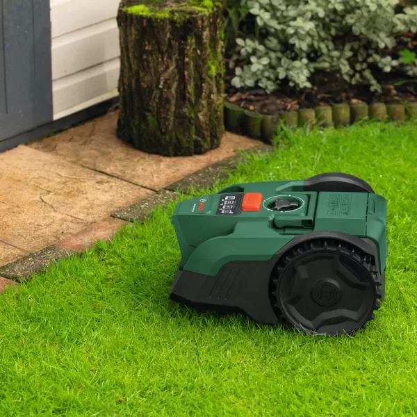 Robotická sekačka na trávu 18V bez aku Bosch VISIMOW18V-100