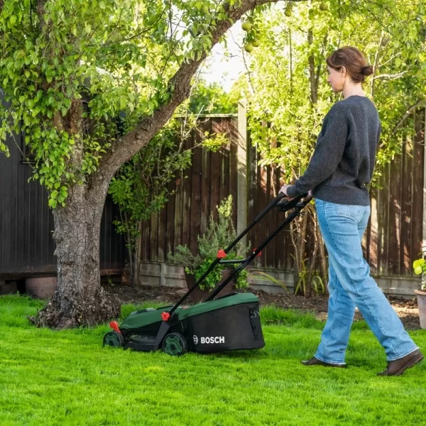 Aku sekačka 18V bez aku Bosch Rotak 18V-34 06008B9N01