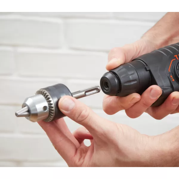 Kombinované kladivo 650W 1,4J v kufru Black&Decker BEHS01K