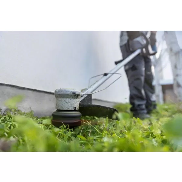 Aku strunová sekačka 18V bez aku Bosch GRT 18V-33 Professional 06008D0000