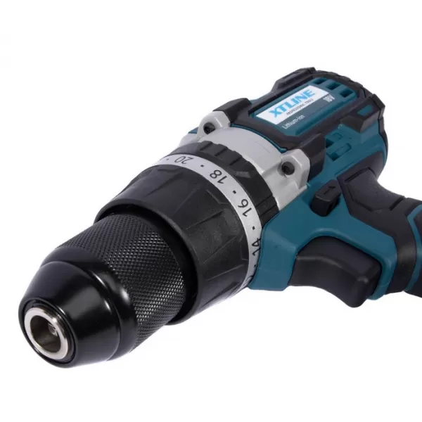 Aku vrtačka s příklepem bezuhlíková 70 Nm 18V bez aku XTLINE XT102805