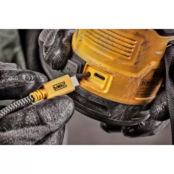Nabíjecí Bluetooth reproduktor USB-C DeWALT DCR009