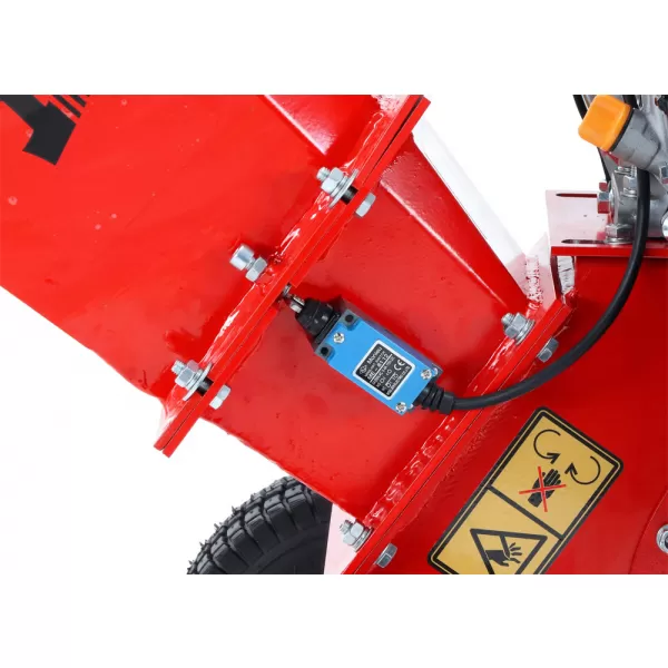 Benzínový drtič dřeva VeGA CH1065