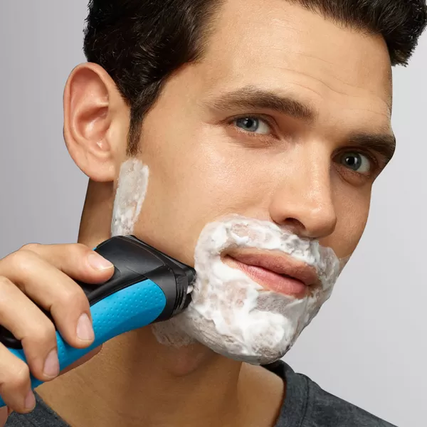 Holicí strojek BRAUN Series 3 3010 BT