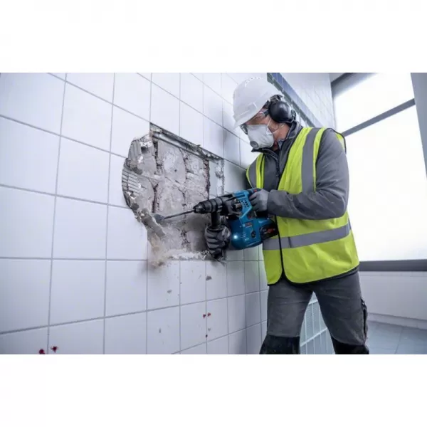 Aku vrtací kladivo 18V 2x8,0Ah SDS plus Bosch GBH 18V-28 CF 0611921002