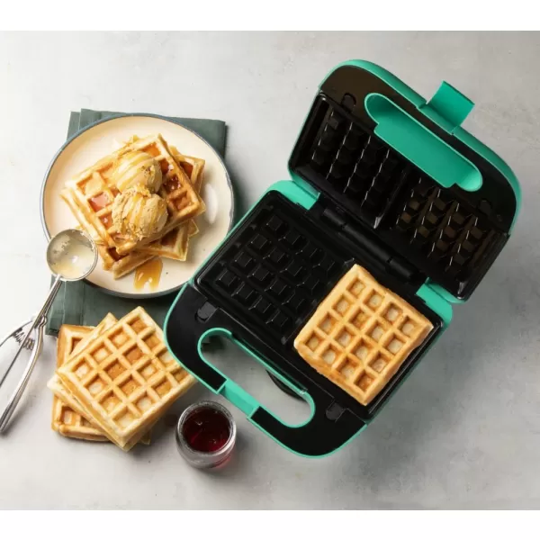 Sendvičovač a vaflovač 5v1 DOMO DO1109C