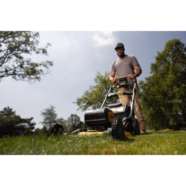 Aku sekačka 2x18V 2x8,0 Ah DeWALT DCMWP134W2