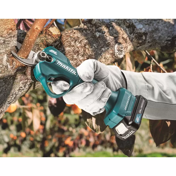 Aku nůžky na vinnou révu Li-ion CXT 12V 2x4,0Ah Makita UP100DSMJ