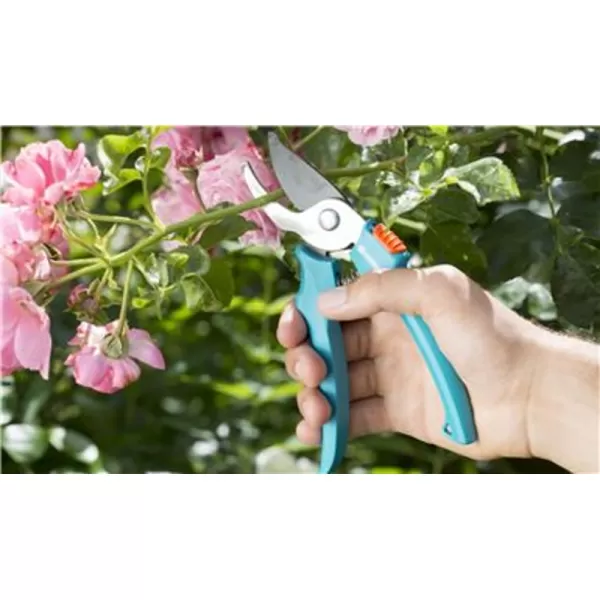 Ráčnové nůžky Gardena SmartCut Comfort 8798-20 Nůžky na větve Gardena EnergyCut 750 B