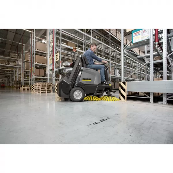 Zametací stroj s odsáváním KM 125/130 Bp + KSSB Kärcher 0.300-234.0