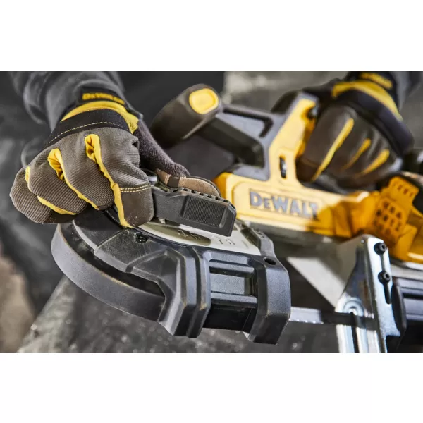 Aku pásová pila 18V bez aku DeWALT DCS378N