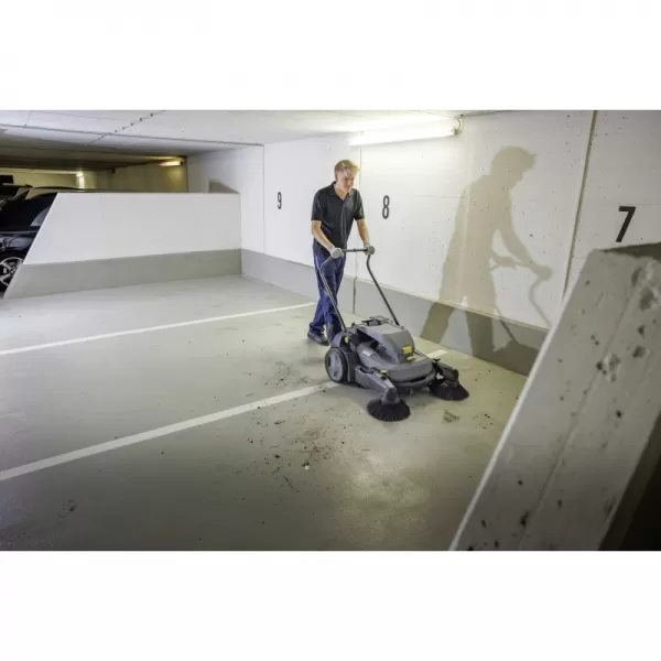 Ručně vedený zametací stroj KM 70/30 C Bp 2SB Kärcher 1.517-231.0