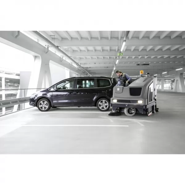 Podlahový mycí stroj s odsáváním B 300 R I LPG + SSD pravý Kärcher 0.300-402.0