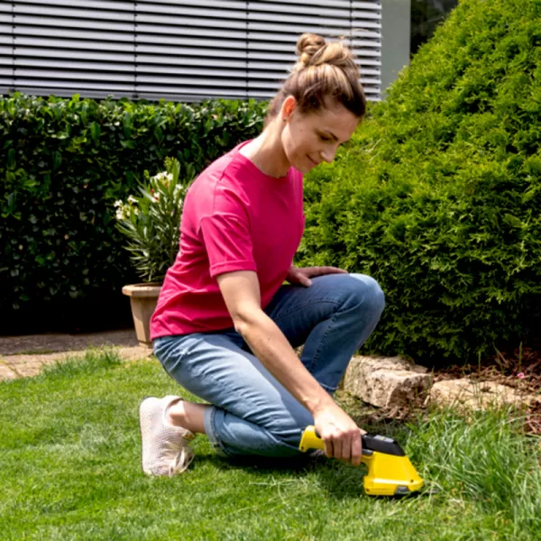 Aku nůžky na trávu GSH 4-4 Plus Battery set Kärcher 1.445-321.0