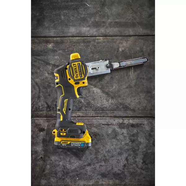 Aku prstová bruska POWERSTACK 18V 2x1,7Ah DeWALT DCM200E2T