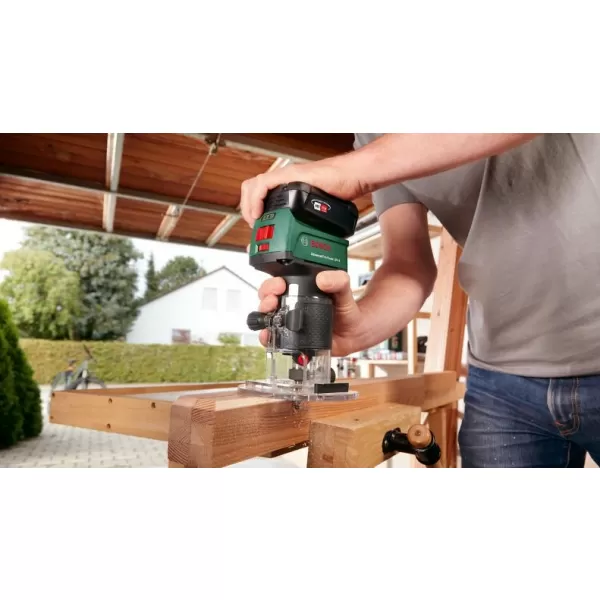 Aku horní frézka Bosch AdvancedTrimRouter 18V-8 0.603.9D5.000