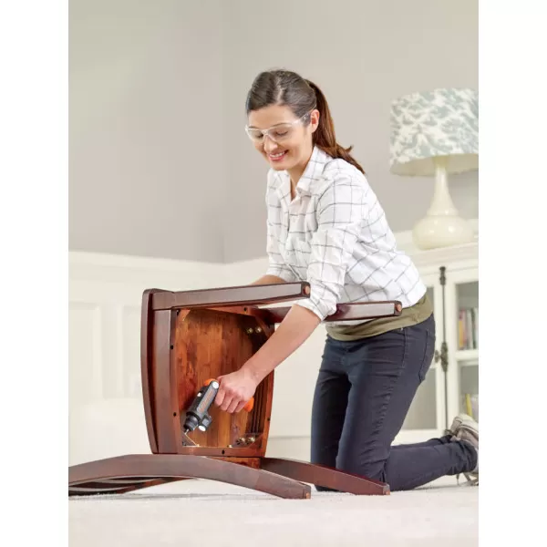 Aku šroubovák s kloubovou rukojetí a svítilnou 3,6V Black&Decker BDCSFL20C