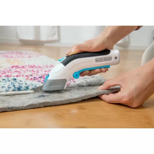 Aku nůžky 3,6V Black&Decker BCSC115