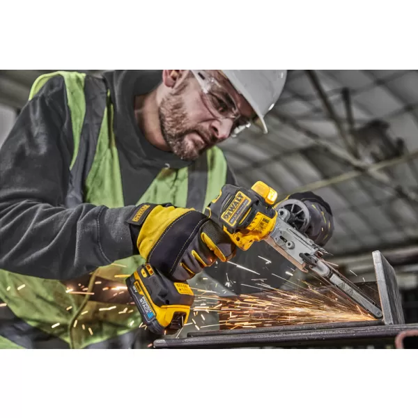 Aku prstová bruska POWERSTACK 18V 2x1,7Ah DeWALT DCM200E2T