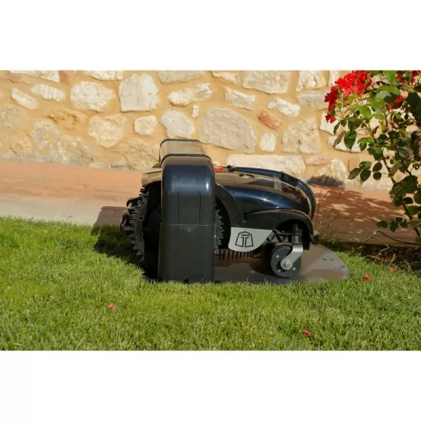 Robotická travní sekačka TECHline PROTECH S25i (15)