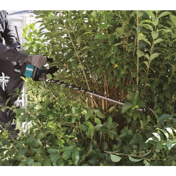 Aku plotostřih 600mm Li-ion XGT 2x40V/4,0Ah Makita UH006GM201