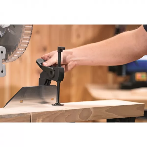 Pokosová pila s potahem a laserem Scheppach HM 305 SL