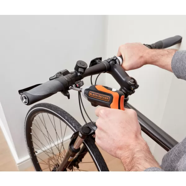 Aku šroubovák se zahnutou rukojetí 3,6V Black&Decker BCF611CK