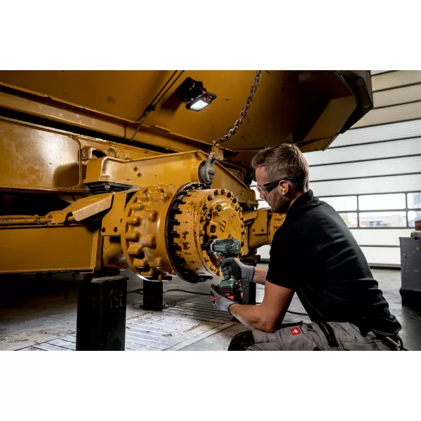 Aku rázový utahovák 18V/2x5,5Ah SSW 18 LTX 800 BL Metabo 602403660