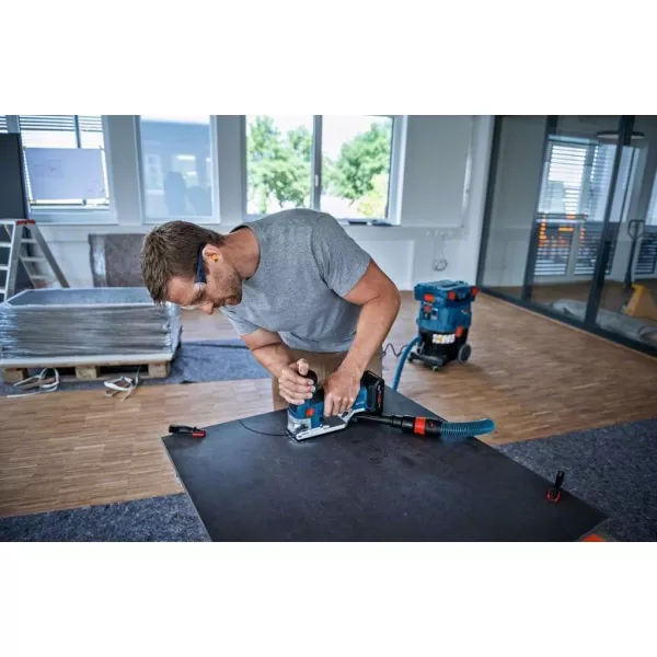 Aku kmitací pila 18V bez aku Bosch GST 18V-155 SC 06015B0001