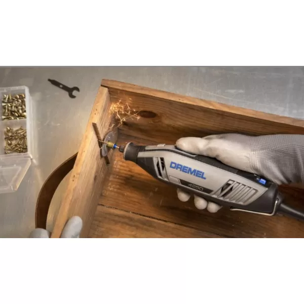 Multifunkční nářadí DREMEL 4250 F0134250JA