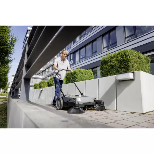 Ručně vedený zametací stroj KM 70/20 C Kärcher 1.517-130.0