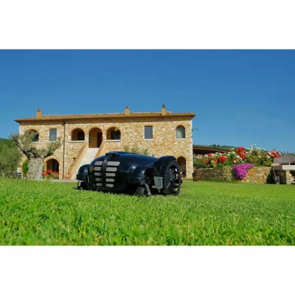 Robotická travní sekačka TECHline PROTECH S25i (15)