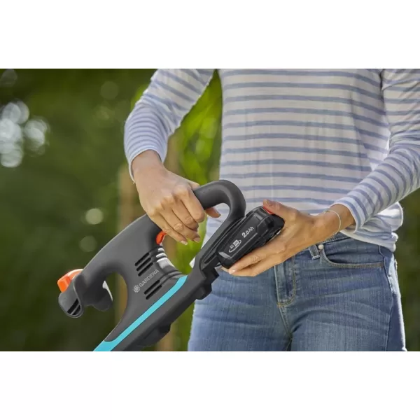 Aku nůžky na živý plot EasyCut 40/18V 1x2,0Ah P4A - sada Gardena 14733-20