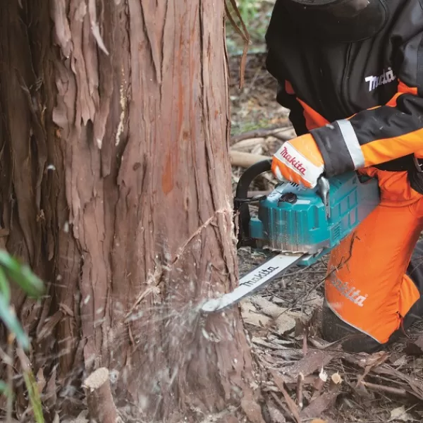 Aku řetězová pila 450 mm Li-ion XGT 40V bez aku Makita UC017GZ